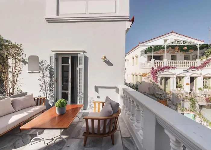 Elayio Old Town Lägenhetshotell Tínos